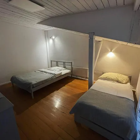 Katohostel *